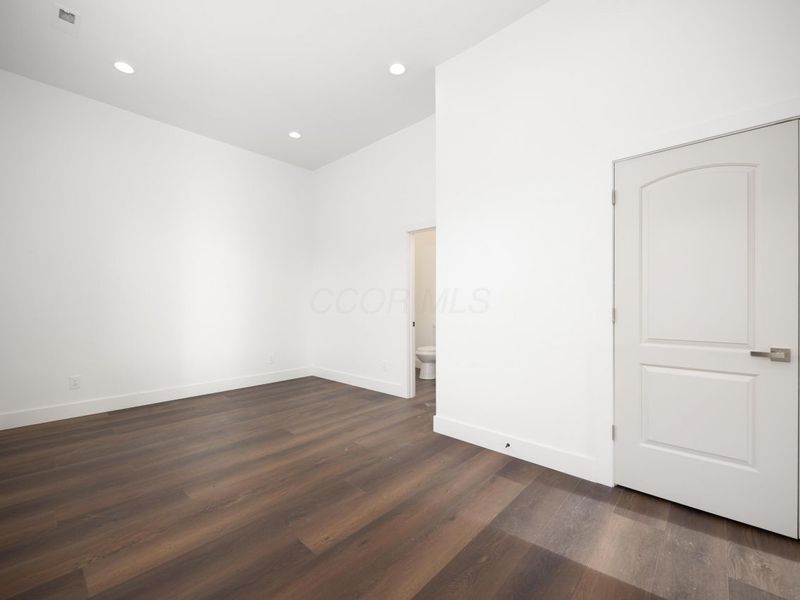 50 S Main Street, London, OH 43140 Photo 11