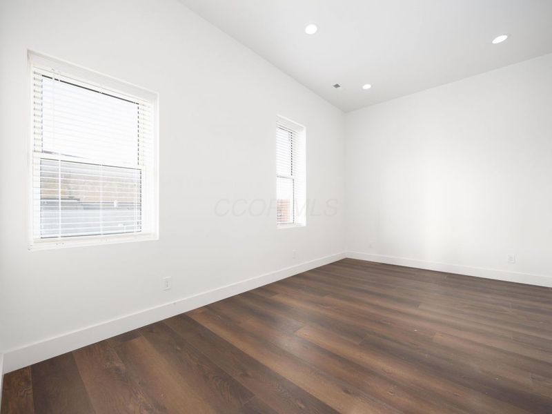 50 S Main Street, London, OH 43140 Photo 12