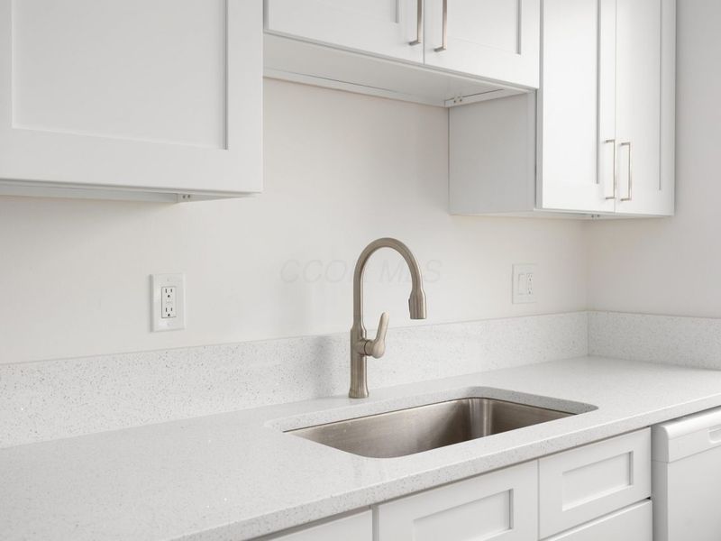 50 S Main Street, London, OH 43140 Photo 8