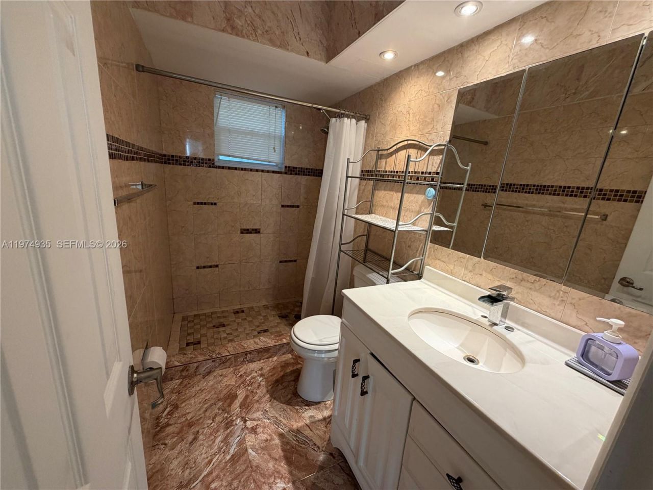 3181 S Ocean Dr , Unit 305, Hallandale Beach, FL 33009 Photo