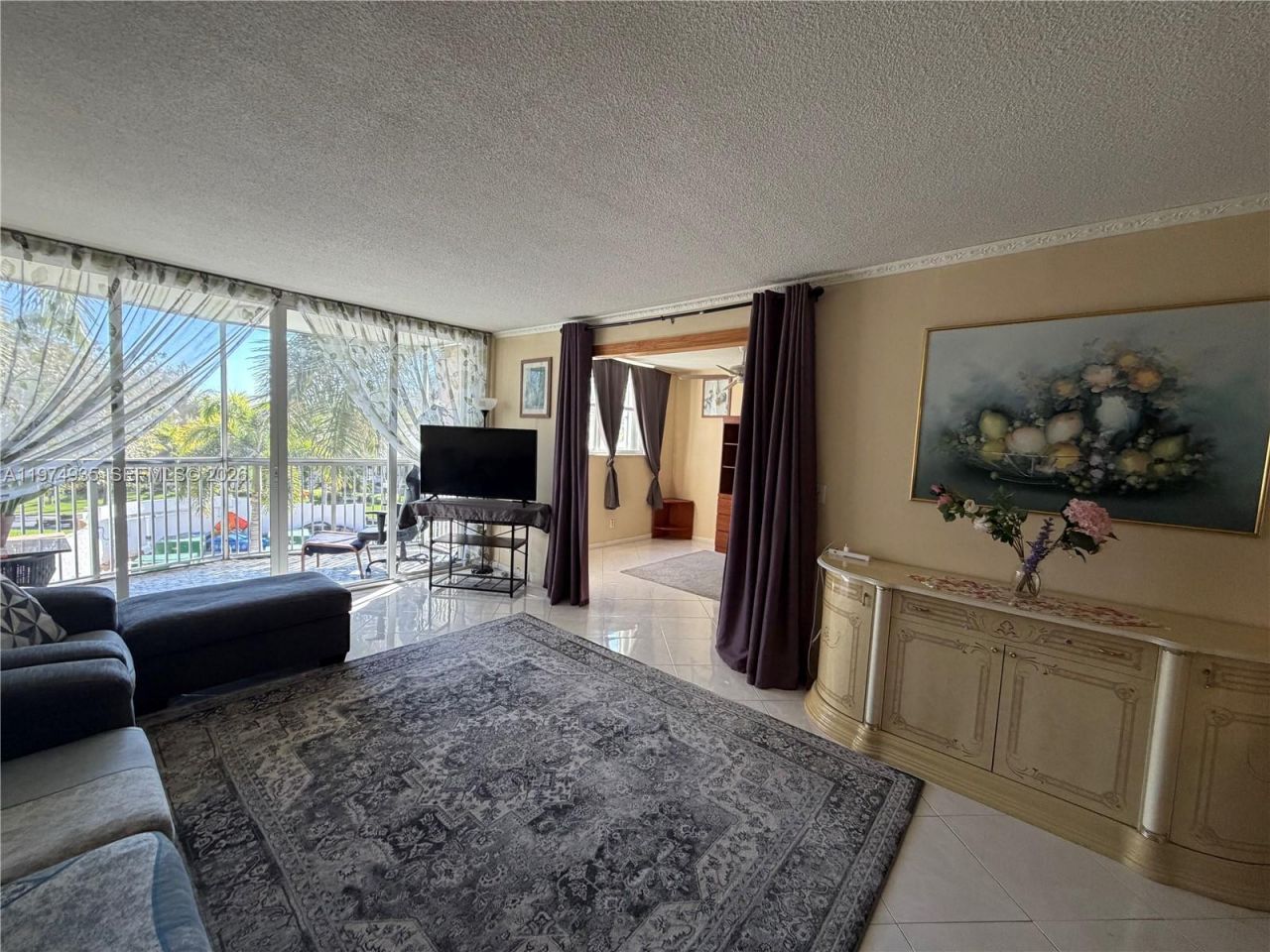 3181 S Ocean Dr , Unit 305, Hallandale Beach, FL 33009 Photo