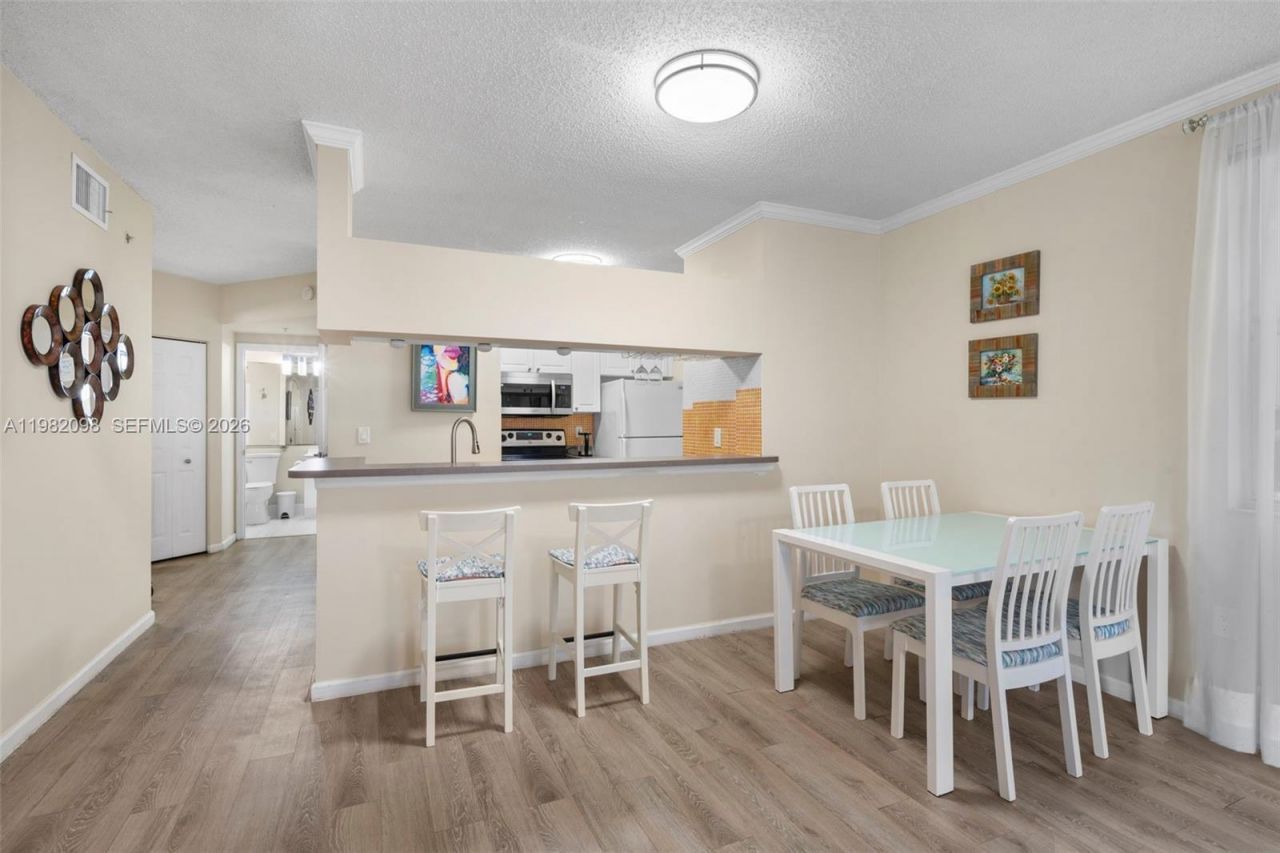 17125 N Bay Rd, Unit 3312, Sunny Isles Beach, FL 33160 Photo