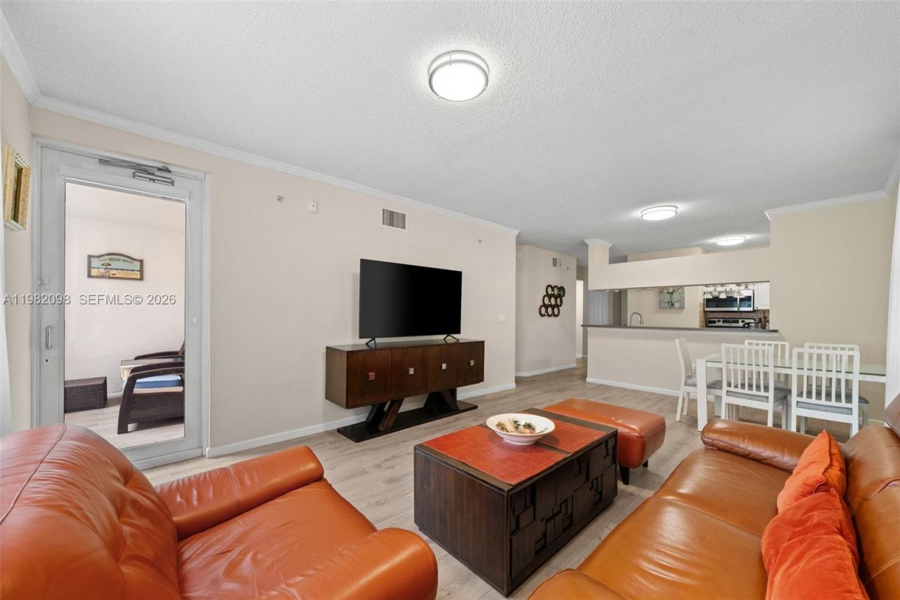 17125 N Bay Rd, Unit 3312, Sunny Isles Beach, FL 33160 Photo