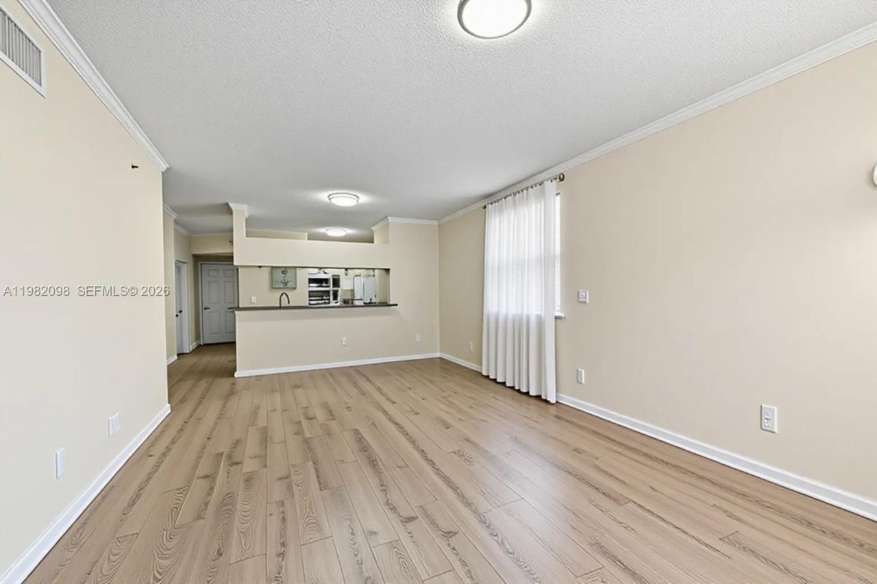 17125 N Bay Rd, Unit 3312, Sunny Isles Beach, FL 33160 Photo