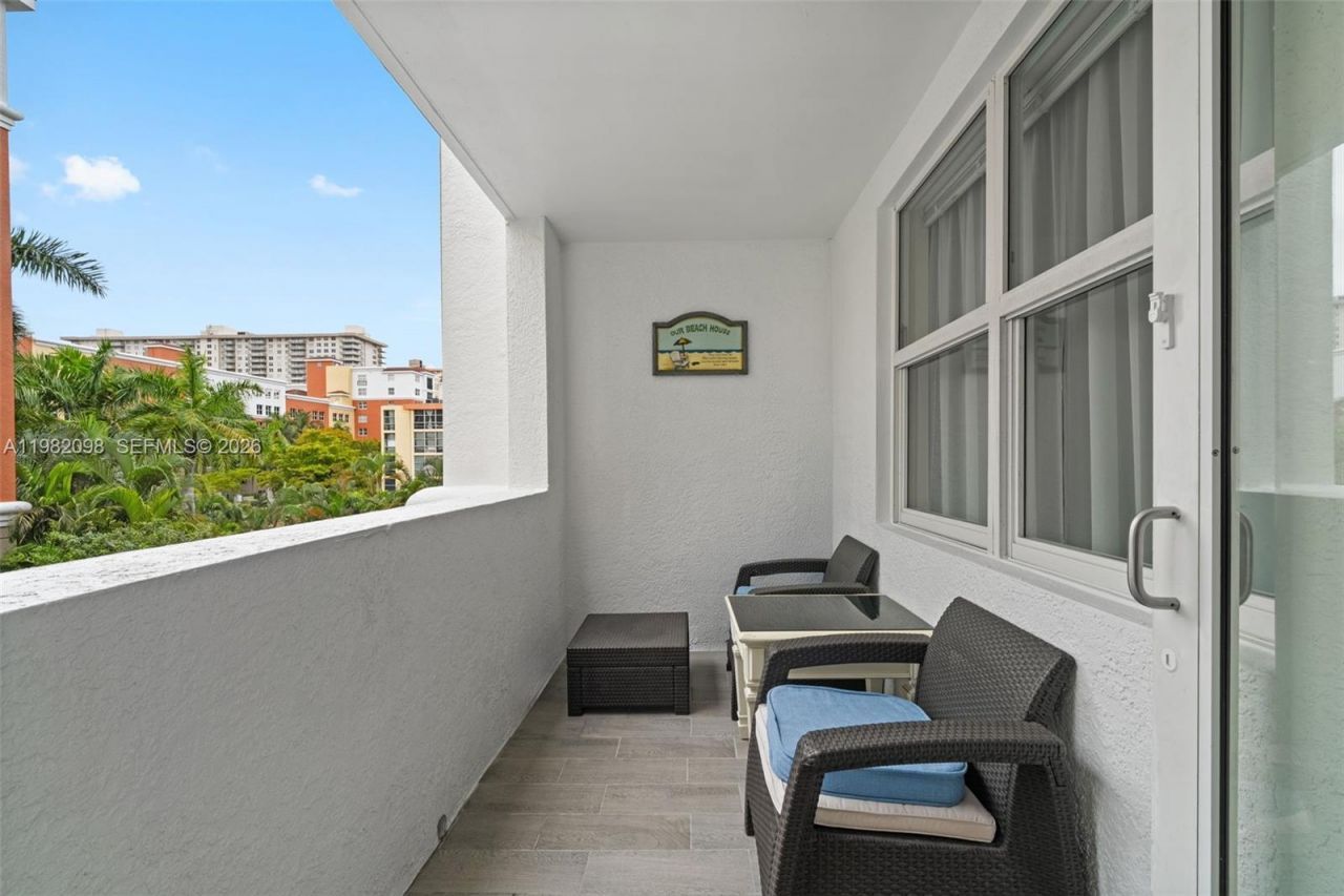17125 N Bay Rd, Unit 3312, Sunny Isles Beach, FL 33160 Photo