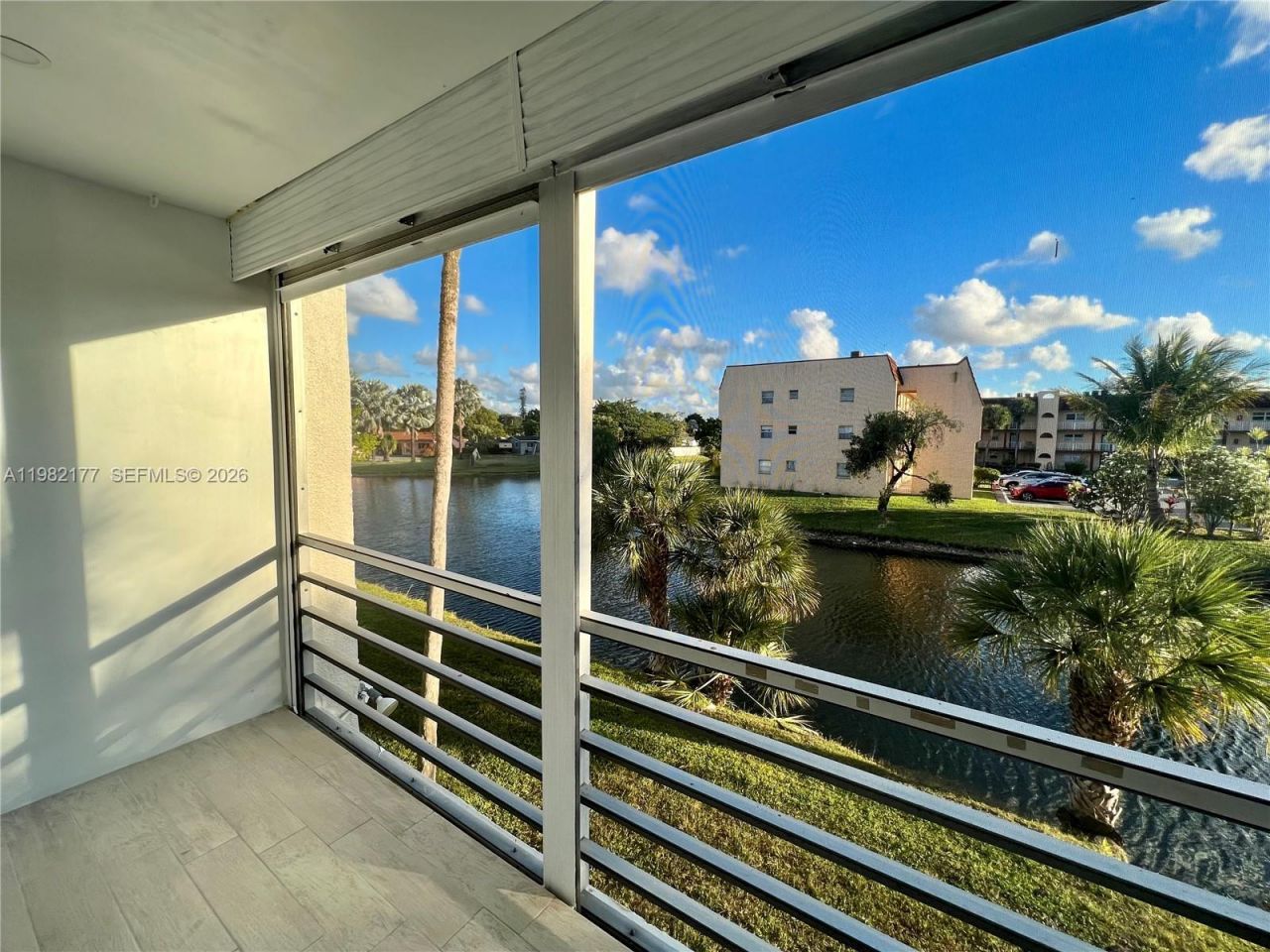 8595 Sunrise Lakes Blvd , Unit 207, Sunrise, FL 33322 Photo