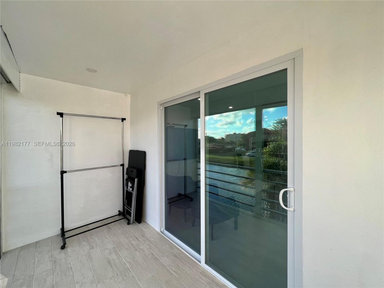 8595 Sunrise Lakes Blvd , Unit 207, Sunrise, FL 33322 Photo