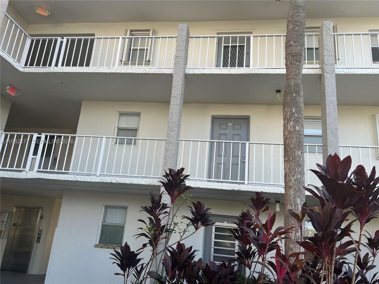 8595 Sunrise Lakes Blvd , Unit 207, Sunrise, FL 33322 Photo