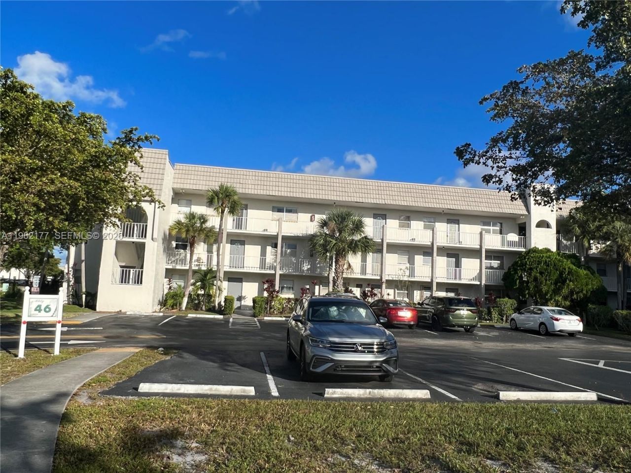 8595 Sunrise Lakes Blvd , Unit 207, Sunrise, FL 33322 Photo