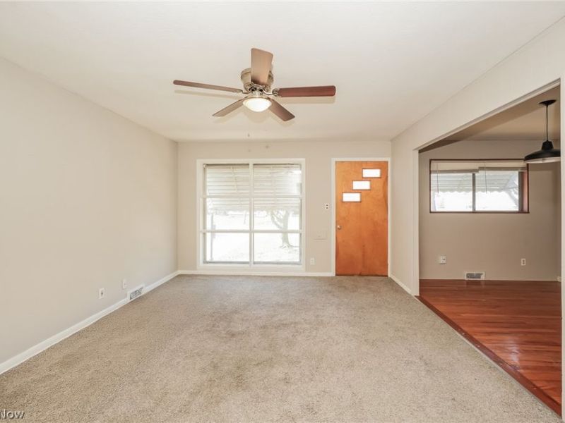 6045 Dunham Road, Maple Heights, OH 44137 Photo 4