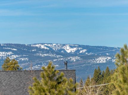 10536 Courtenay Lane, Truckee, CA 96161 Photo