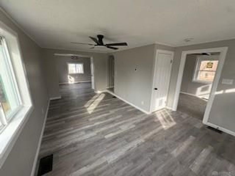 217 E Home Avenue, West Carrollton, OH 45449 Photo 2