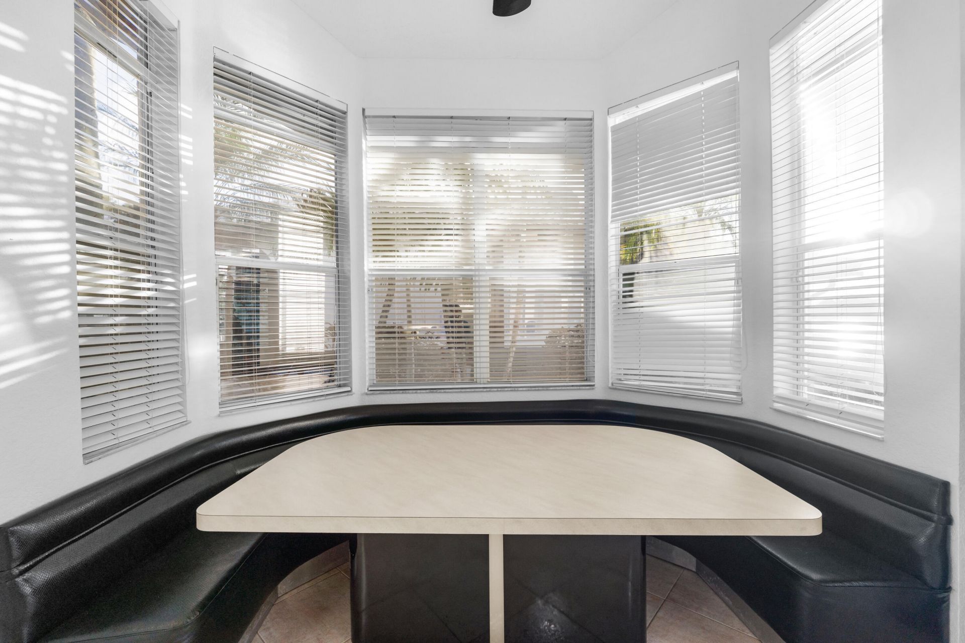 6413 NW 102nd Ter, Parkland, FL 33076 Photo