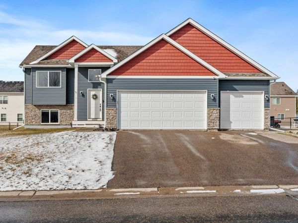 527 Pond View Drive SE, Lonsdale, MN 55046