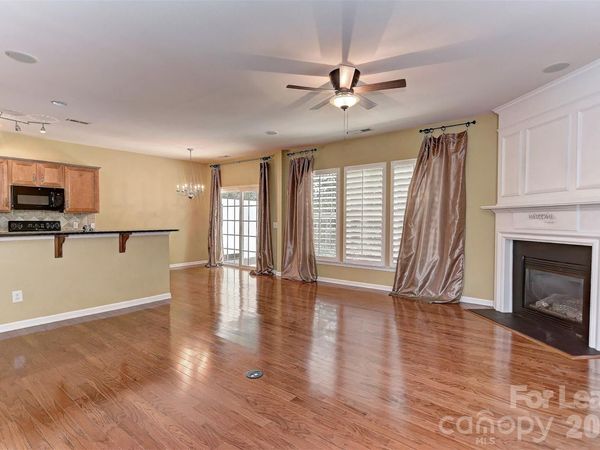 10218 Blakeney Preserve Drive, Charlotte, NC 28277