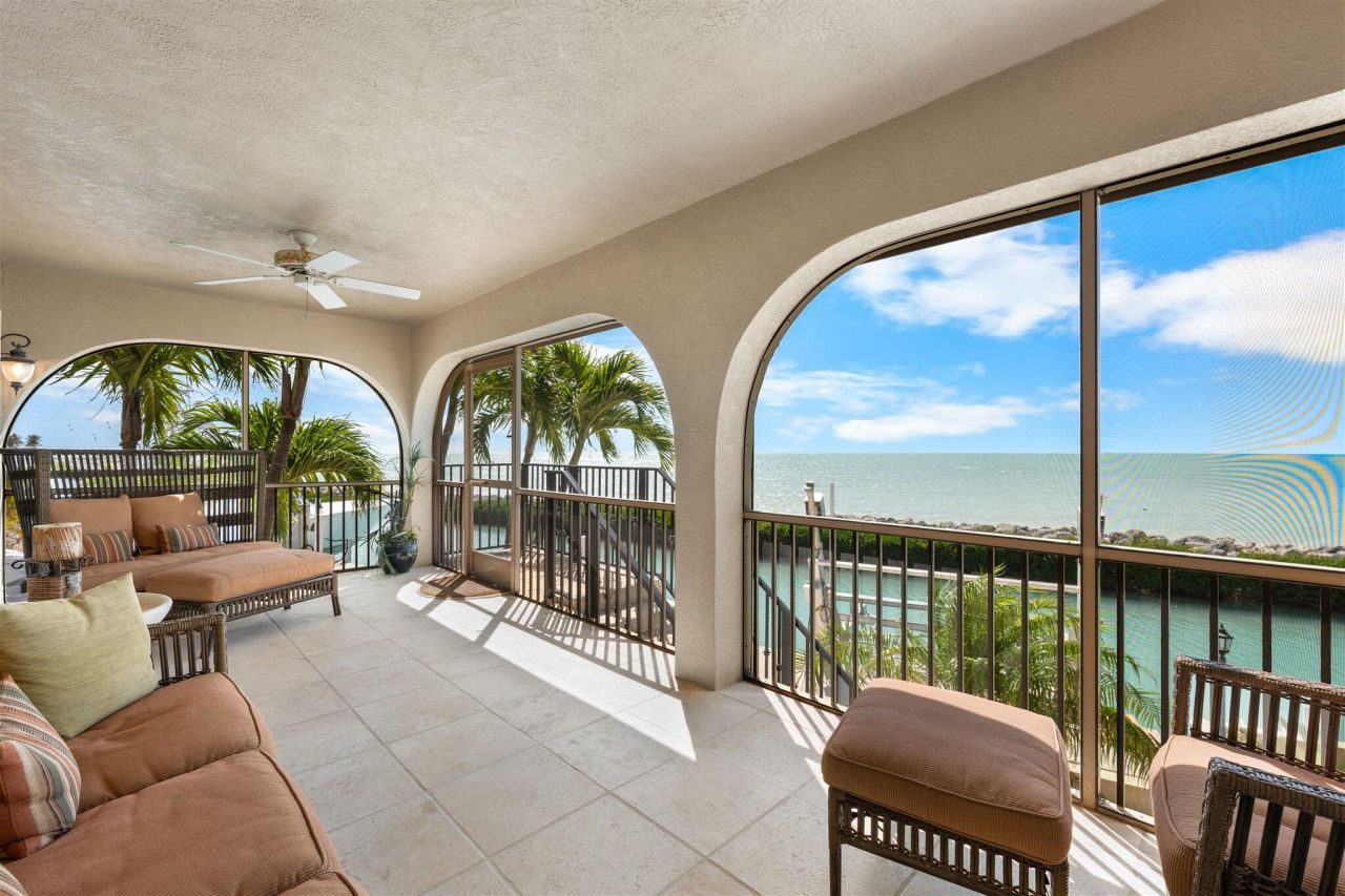 250 W Seaview Circle, Duck, FL 33050 Photo