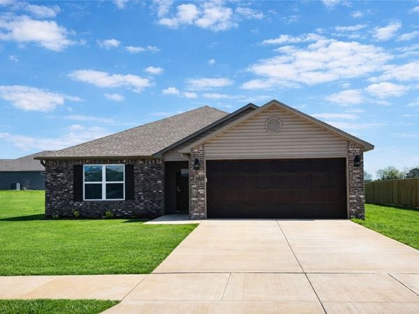 2660 Reynolds Street , Pea Ridge, AR 72751