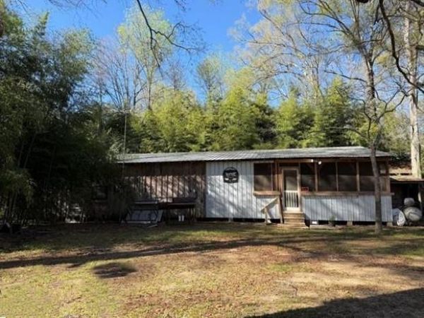 600 MOUND BAYOU Road, Jonesville, LA 71343