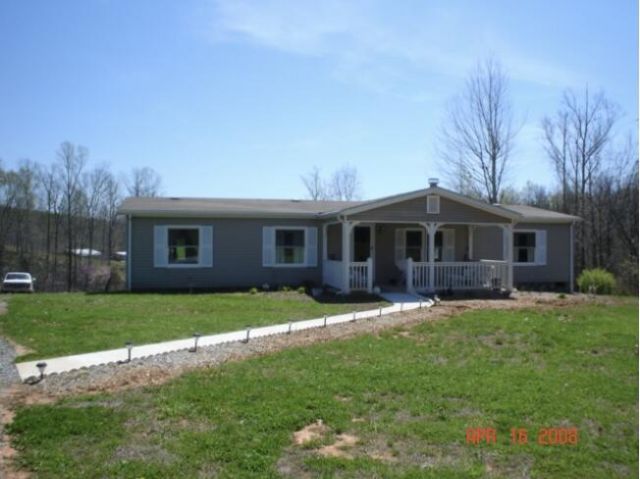 6418 Lawyers Rd, Evington, VA 24550 Main Photo