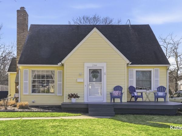 2344 Burchard Street SE, East Grand Rapids, MI 49506