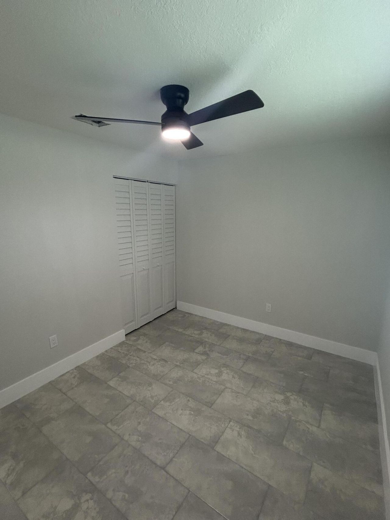 1531 W Avenue H W, Riviera Beach, FL 33404 Photo