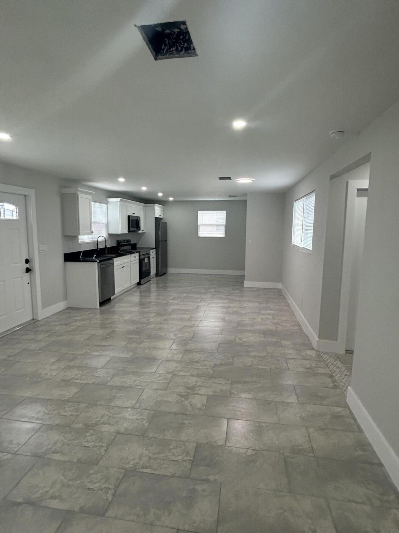 1531 W Avenue H W, Riviera Beach, FL 33404 Photo