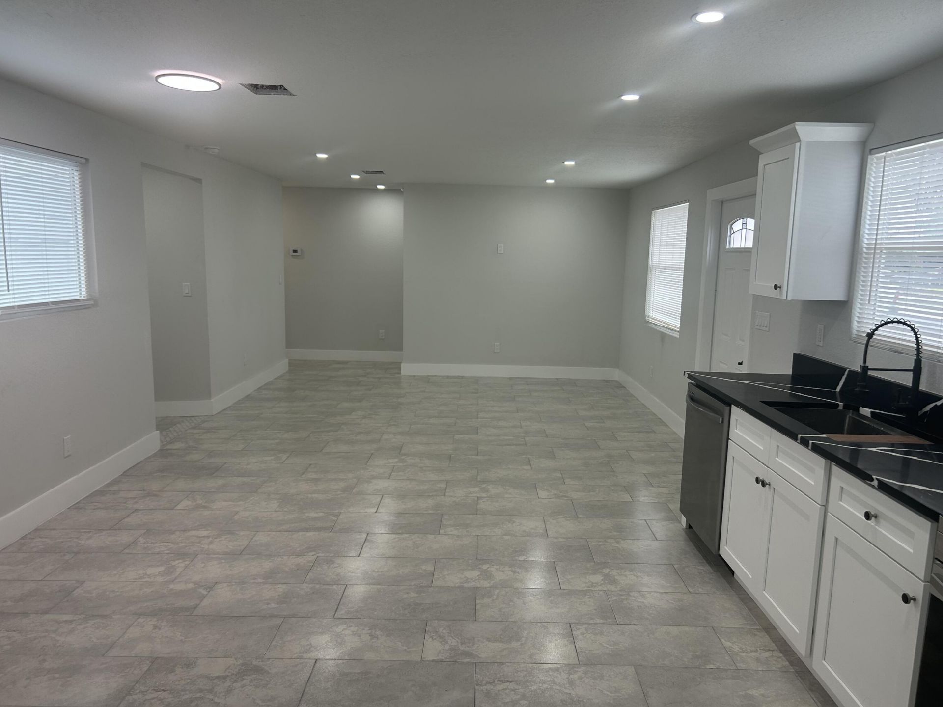 1531 W Avenue H W, Riviera Beach, FL 33404 Photo