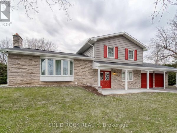 6474 Bunker Road, Ottawa, ON K4M1B3