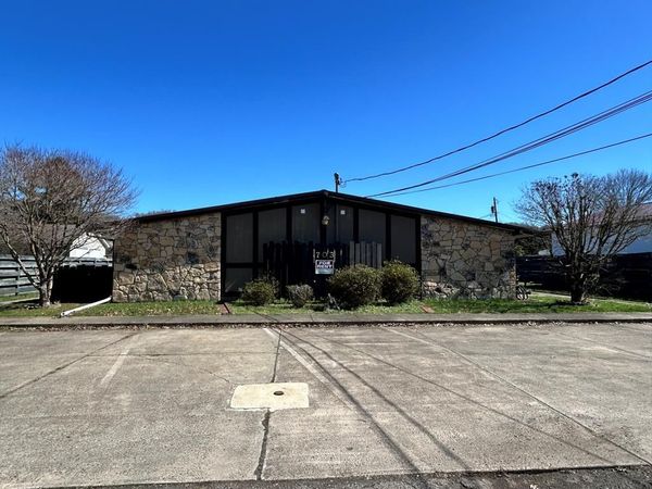 703 Park Avenue, New Martinsville, WV 26155