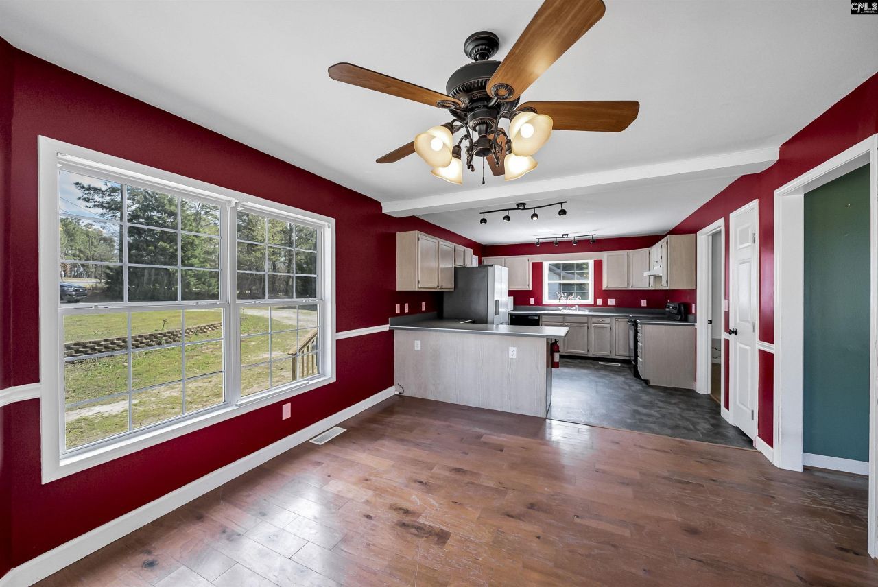 233 Drawdebil Court  Photo 13