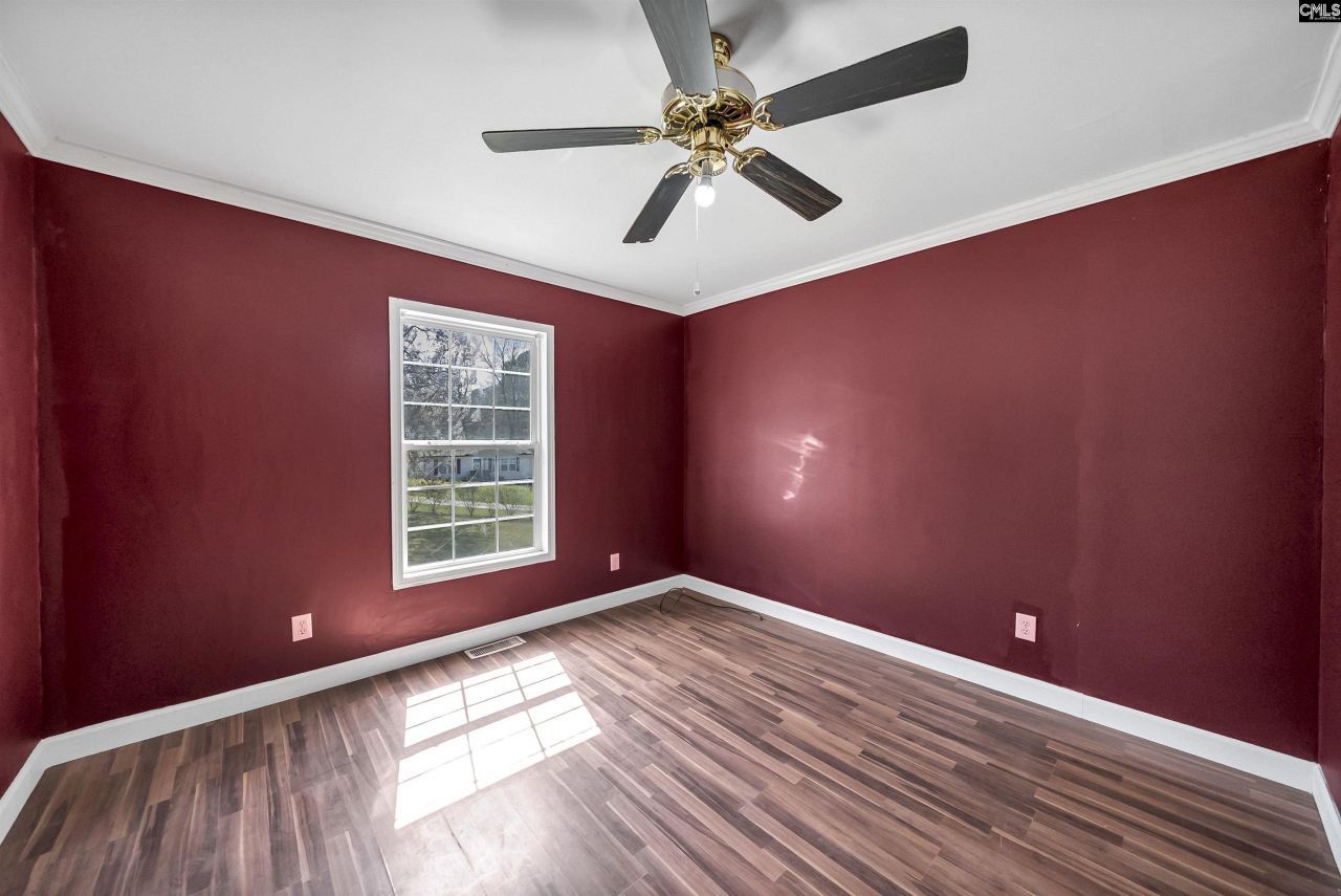 233 Drawdebil Court  Photo 19