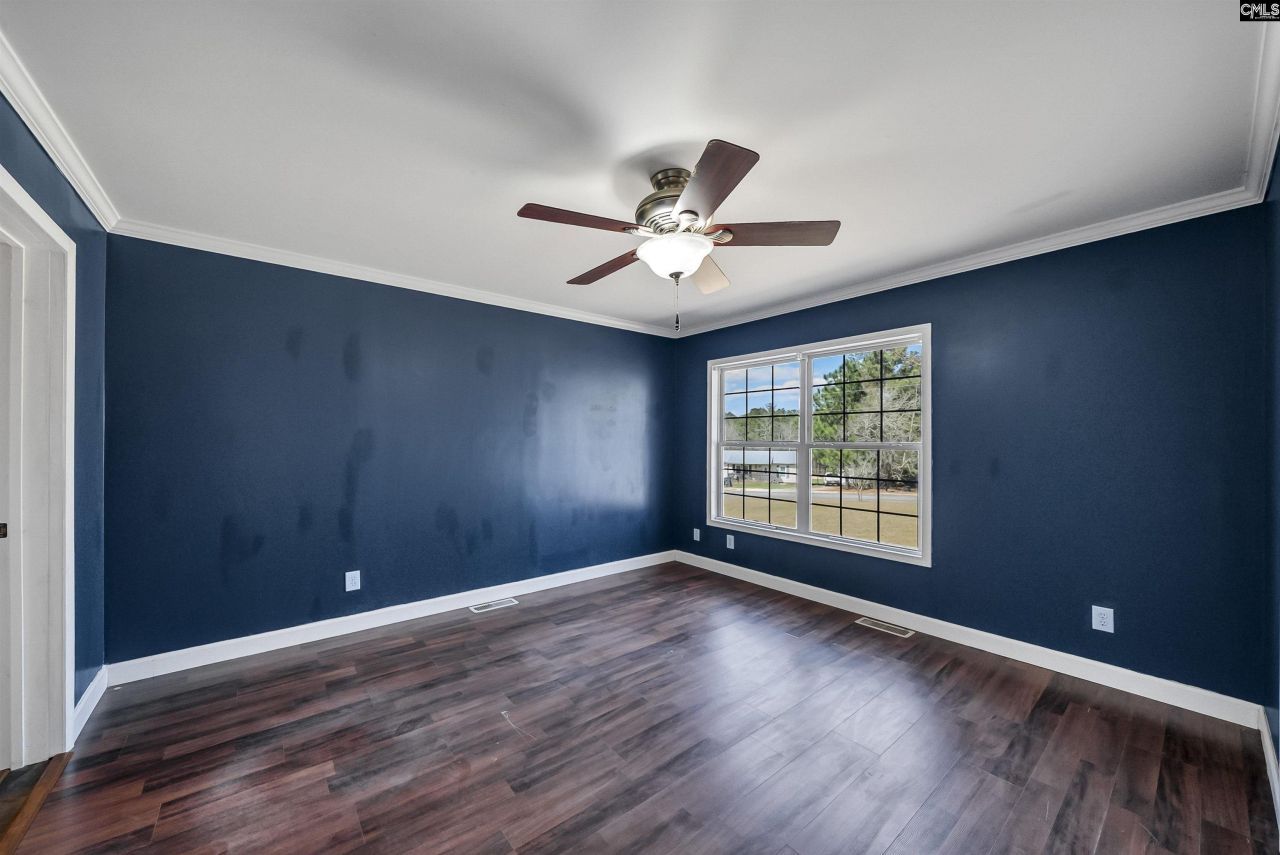 233 Drawdebil Court  Photo 21