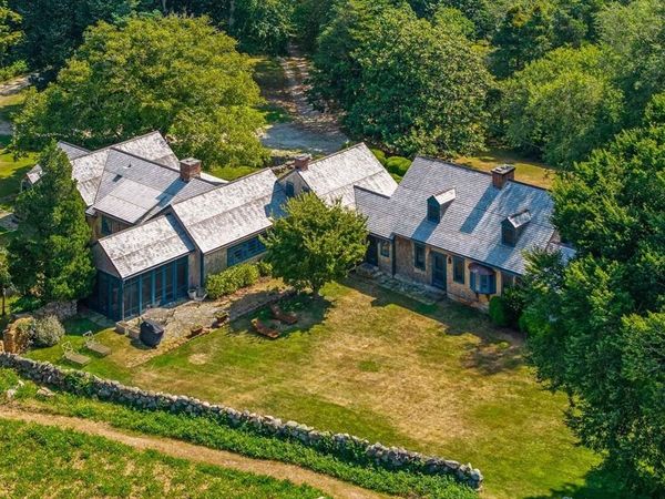 85 North Reservoir Road, West Tisbury, MA 02575