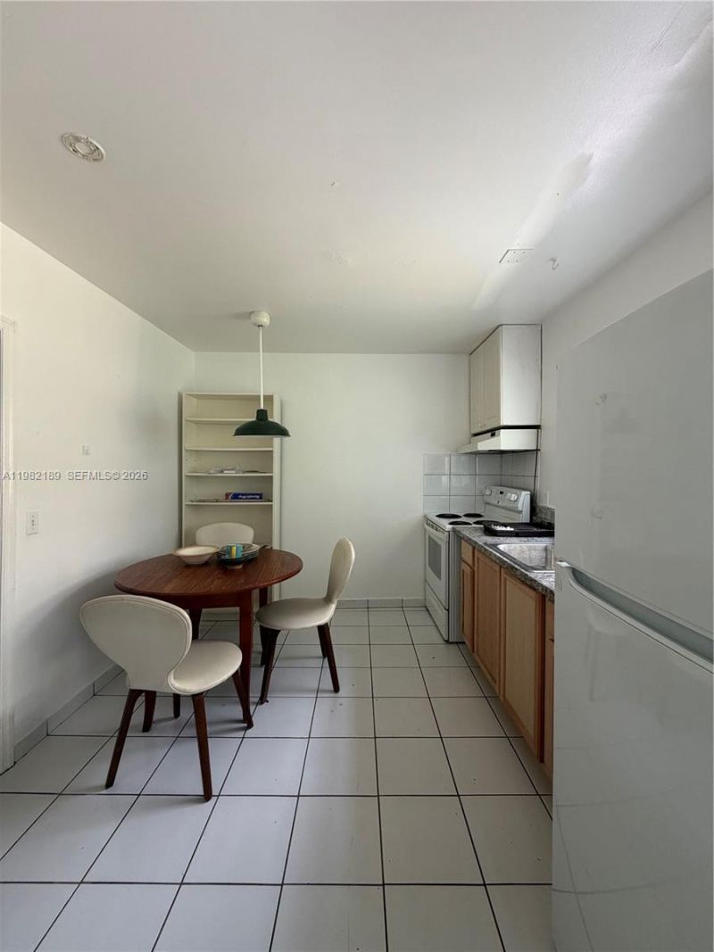 1025 SW 12th St , Unit 2, Miami, FL 33129 Photo