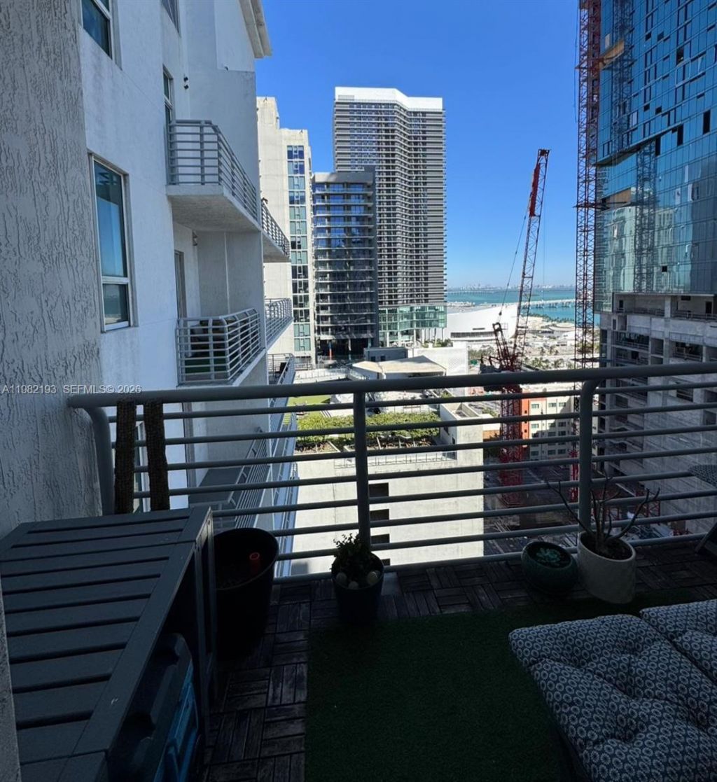 234 NE 3rd St, Unit 2206, Miami, FL 33132 Photo