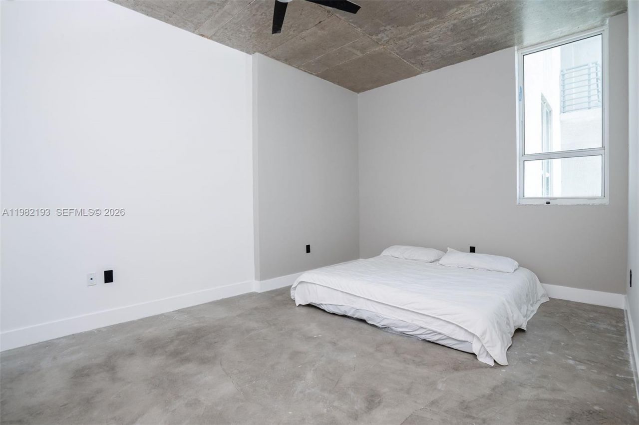 234 NE 3rd St, Unit 2206, Miami, FL 33132 Photo