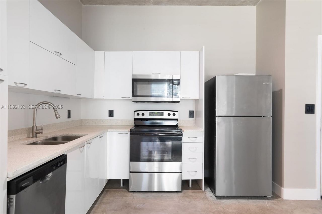 234 NE 3rd St, Unit 2206, Miami, FL 33132 Photo