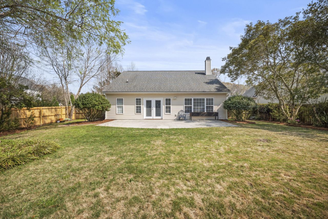 104 Oakbluff Road Photo 18