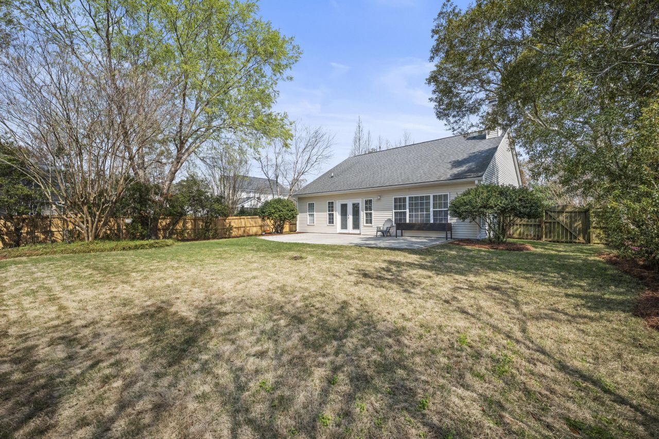 104 Oakbluff Road Photo 19