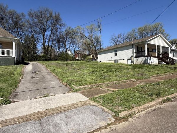 2231 Virginia Ave, Knoxville, TN 37921