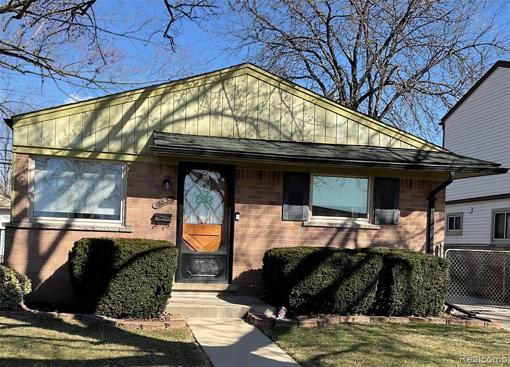 18535 Marquette Street, Roseville, MI 48066 Main Photo