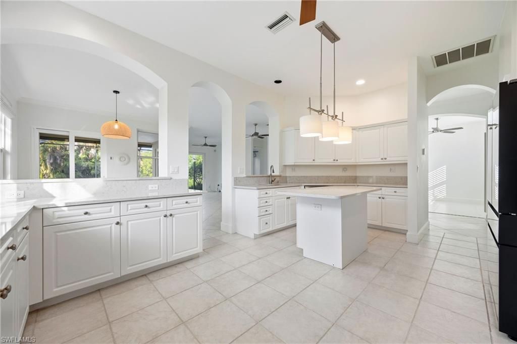 982 Fountain Run, Naples, FL 34119 Photo