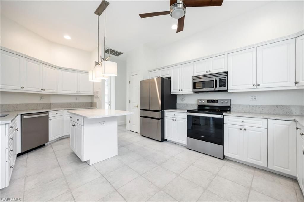 982 Fountain Run, Naples, FL 34119 Photo