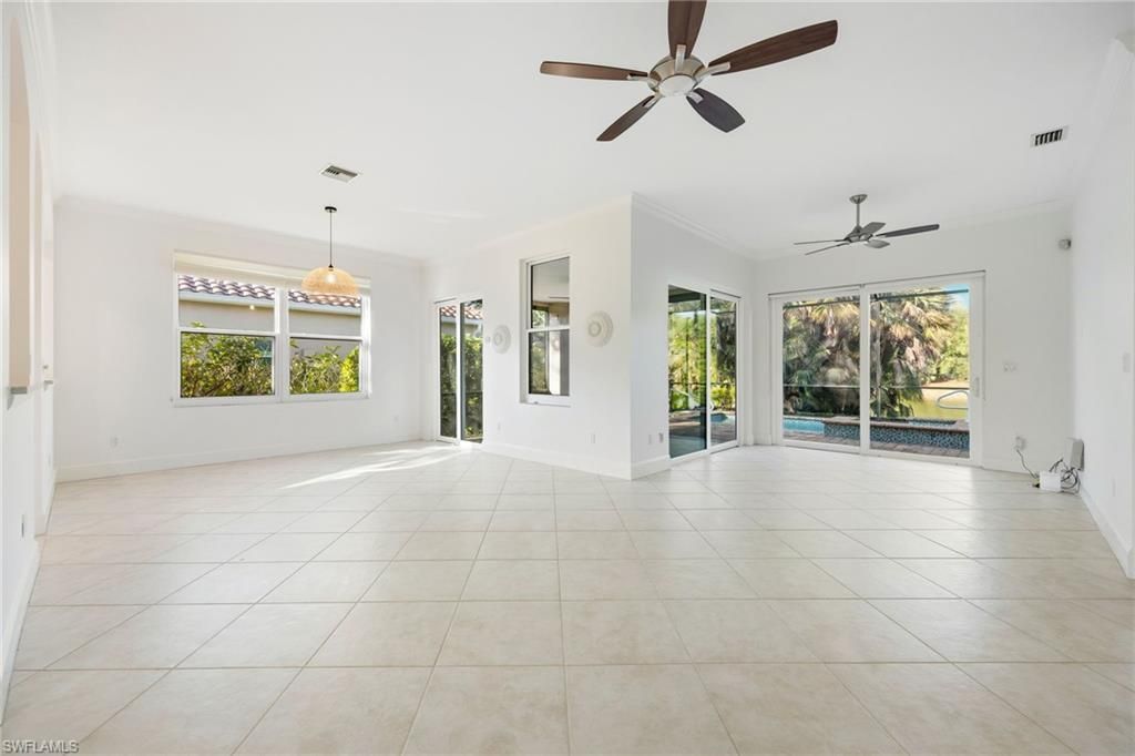 982 Fountain Run, Naples, FL 34119 Photo