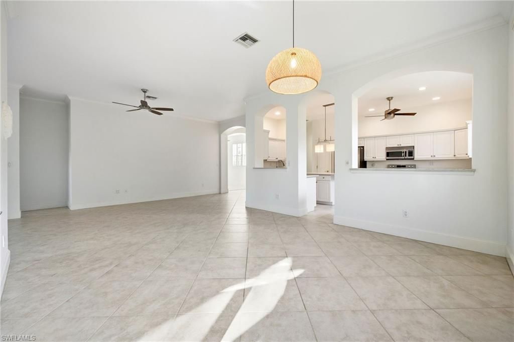 982 Fountain Run, Naples, FL 34119 Photo