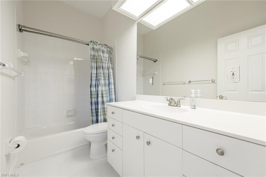 982 Fountain Run, Naples, FL 34119 Photo