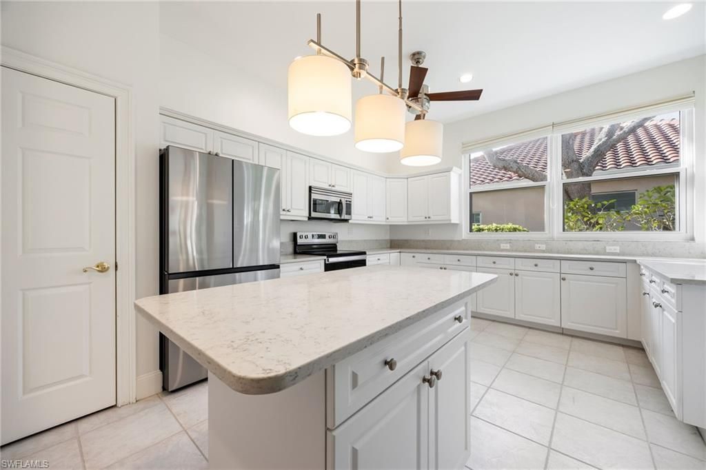 982 Fountain Run, Naples, FL 34119 Photo