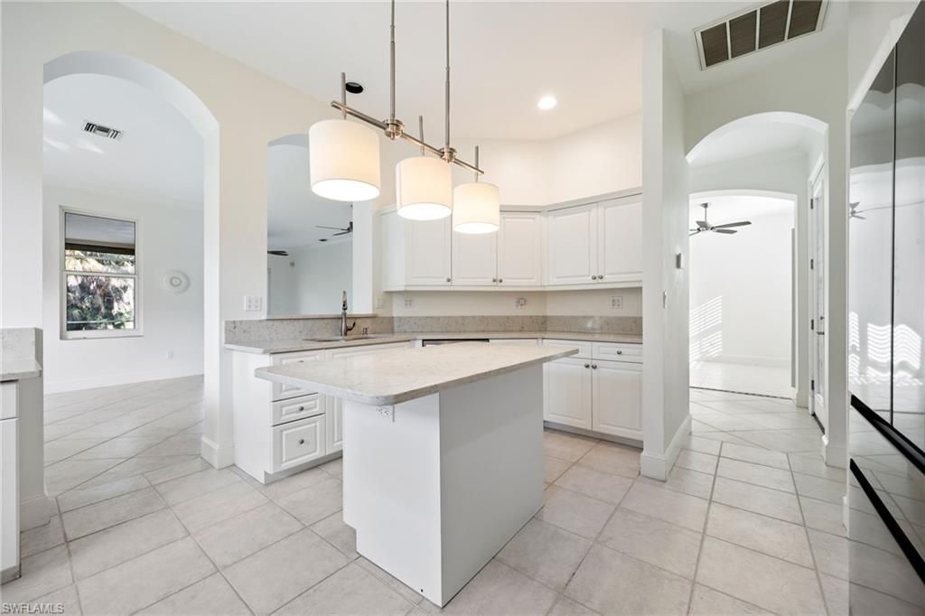 982 Fountain Run, Naples, FL 34119 Photo