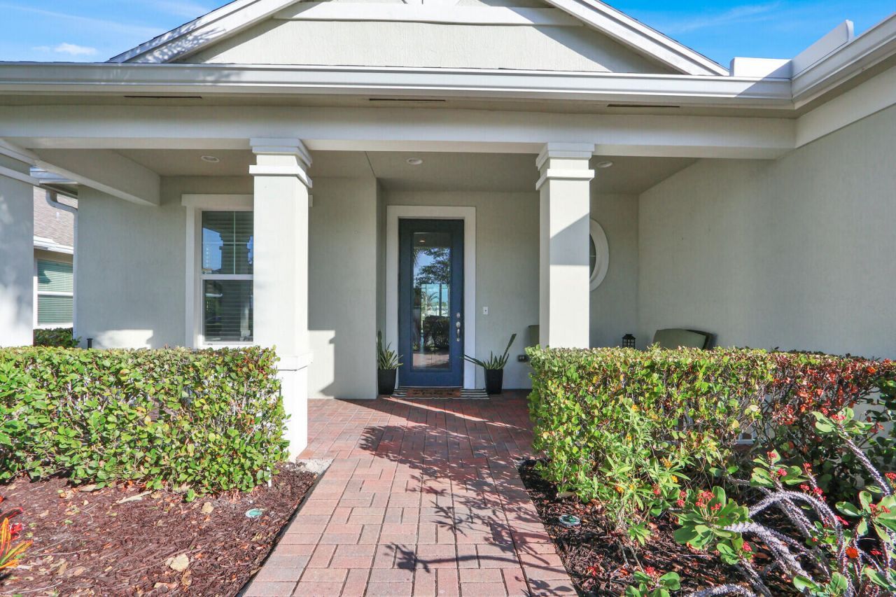 10283 SW Waterway Lane, Port Saint Lucie, FL 34987 Photo