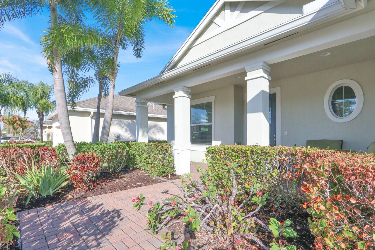 10283 SW Waterway Lane, Port Saint Lucie, FL 34987 Photo